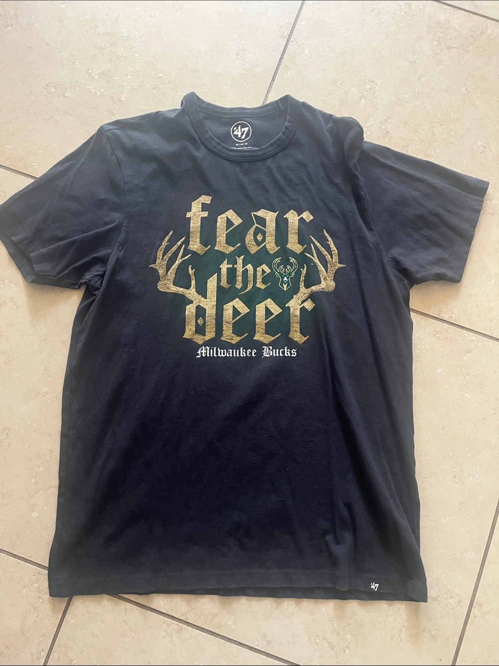 47 Brand Milwaukee Bucks 'Fear the Deer' Graphic Tee - Black & Gold